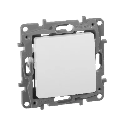 ETIKA Переключатель одноклавишный белый винтовые зажимы 10A Legrand 672205